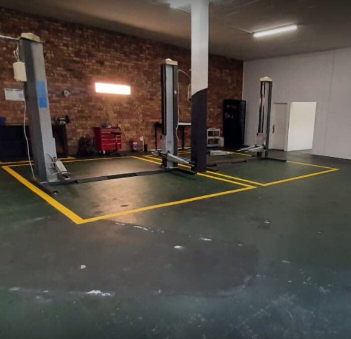 car service bay