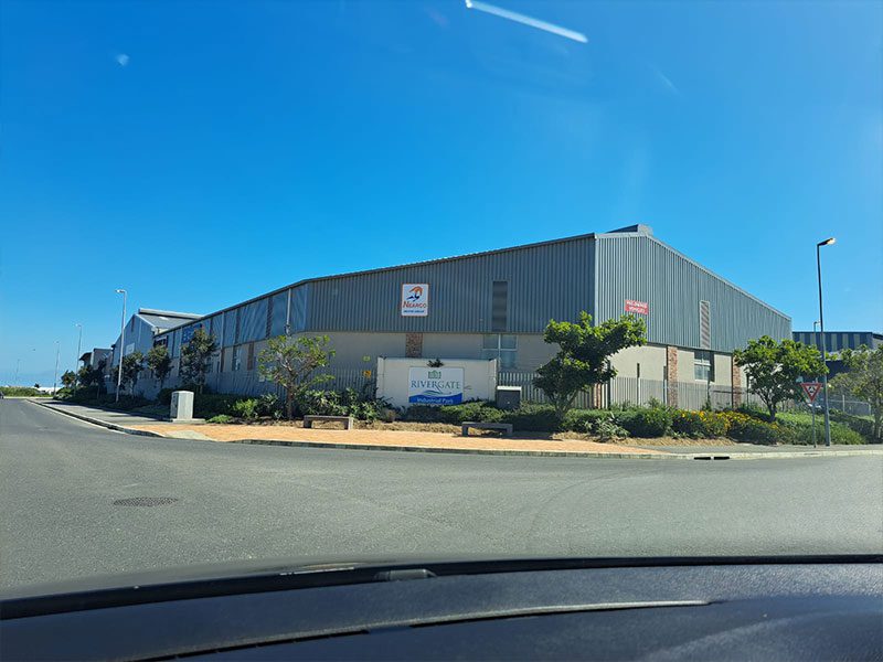 #1 Nearco Motor Group 9 nearco-motor-group-e-car-rivergate-western-cape-1
