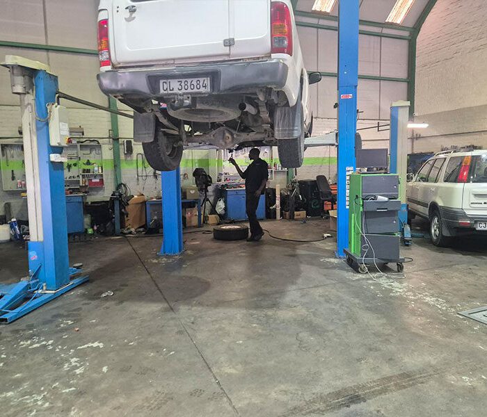 Car Repairs Stellenbosch | Tomson Motors | e-CAR 11 tomson-motors-plankenbrugh-stellenbosch-western-cape-car-service-e-car-4